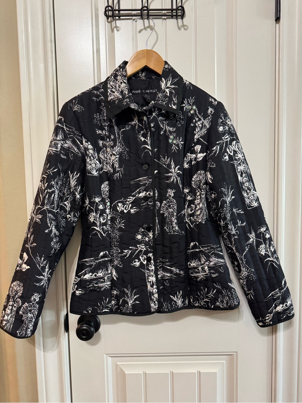 Anne Carson 100% Silk Quilted Jacket Medium M Black White Geisha Toile Sequins